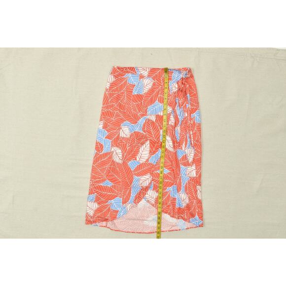 Untuckit Women's Red Lyocell Leaf Print Wrap Skirt Midi Regular Size S - Picture 3 of 8
